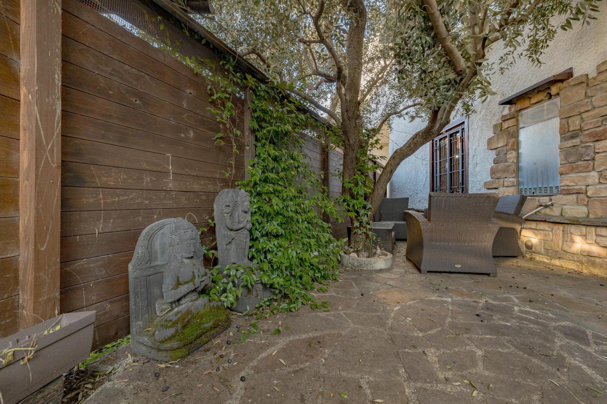 Malpensa Jacuzzi House Villa Ferno Luaran gambar