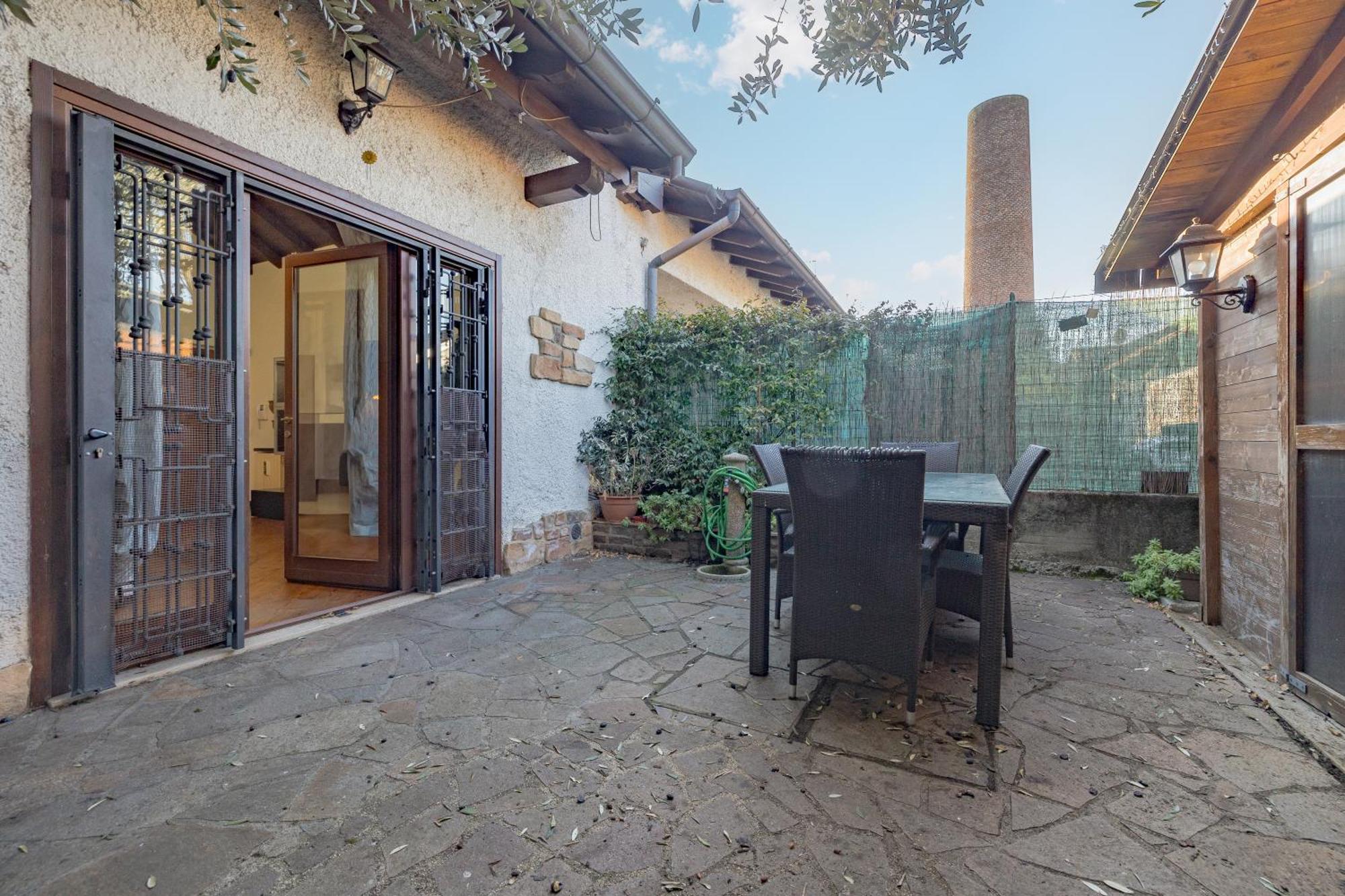 Malpensa Jacuzzi House Villa Ferno Luaran gambar