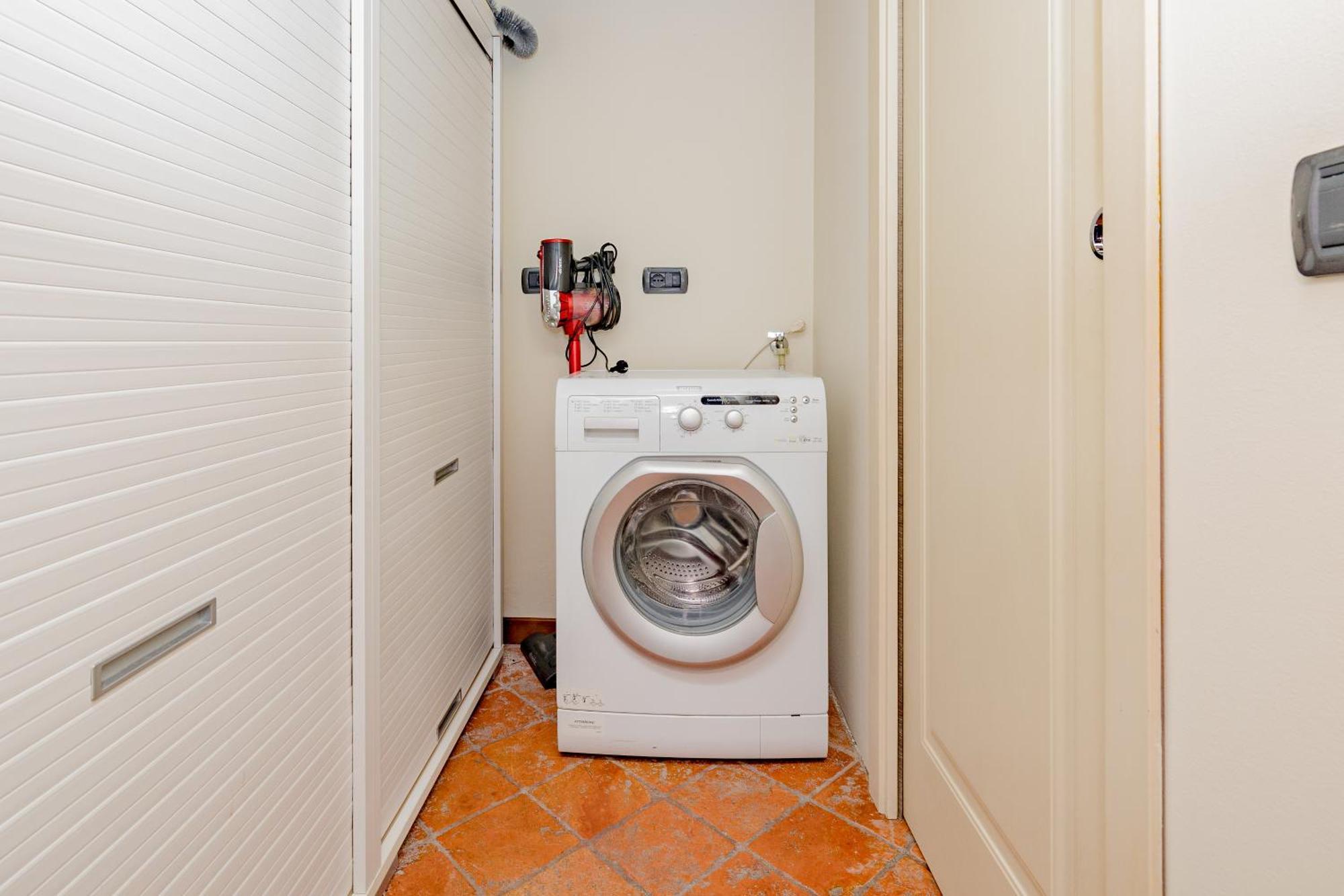 Malpensa Jacuzzi House Villa Ferno Luaran gambar